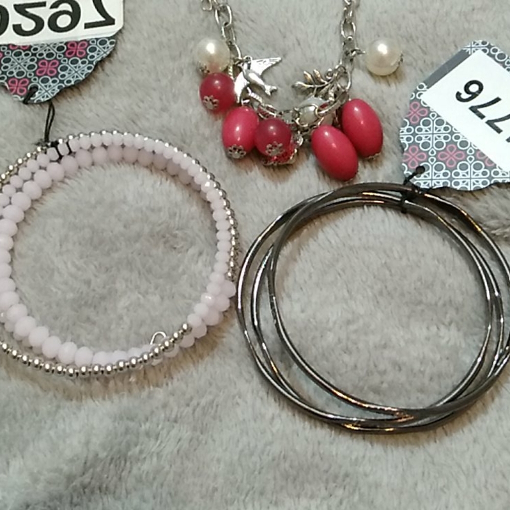 Bracelet
